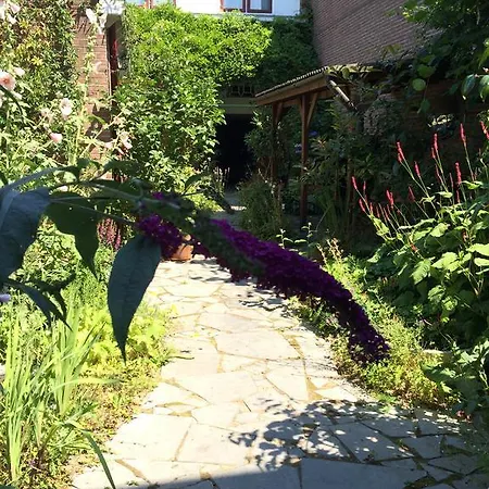 Door De Poort * Tilburgo