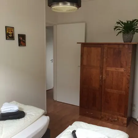 Door De Poort Tilburgo